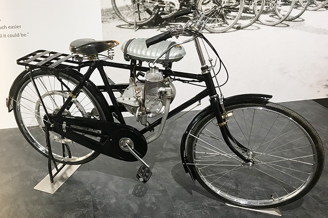 初期の自転車用補助エンジン